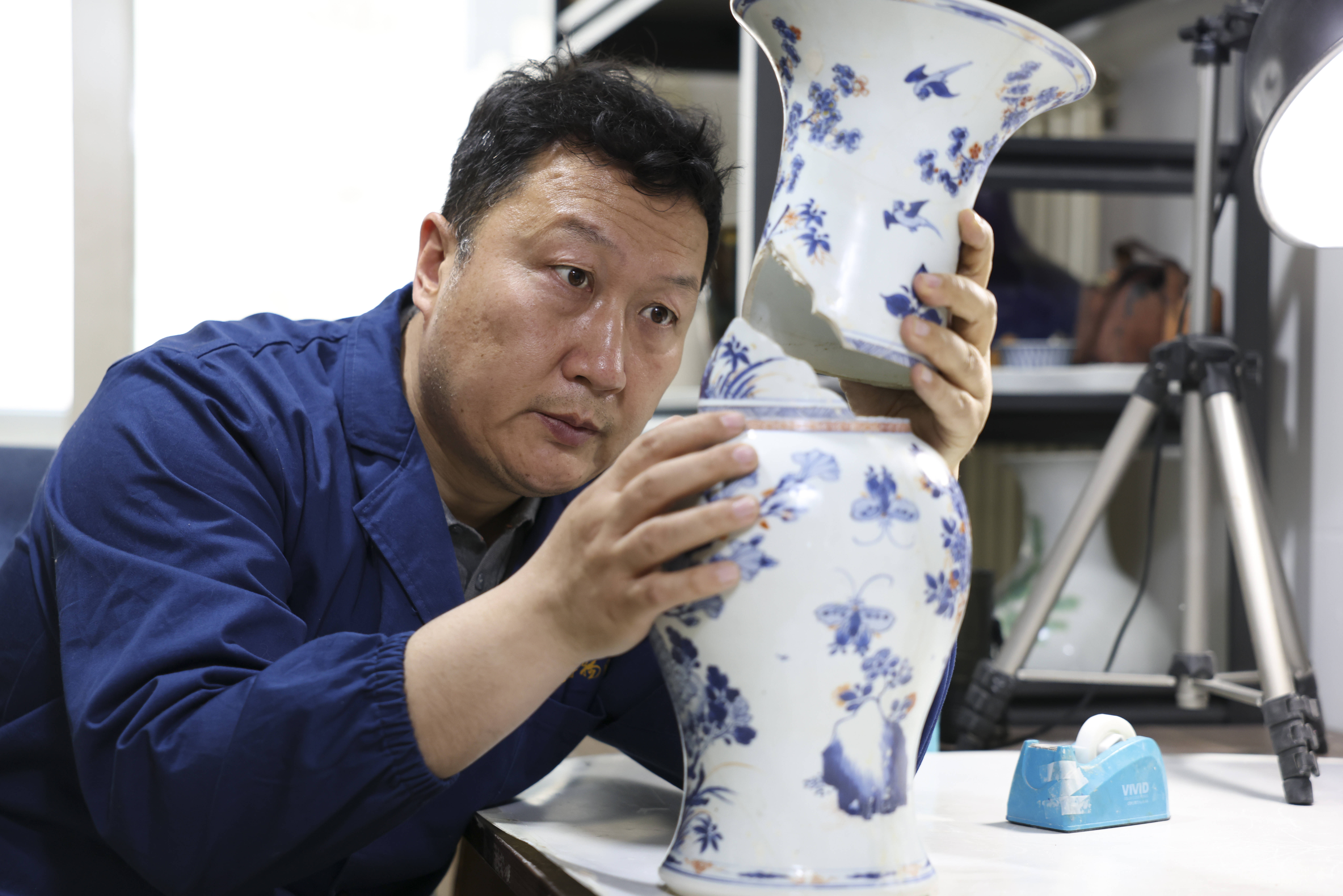 修补历史碎片 续写古老瓷韵