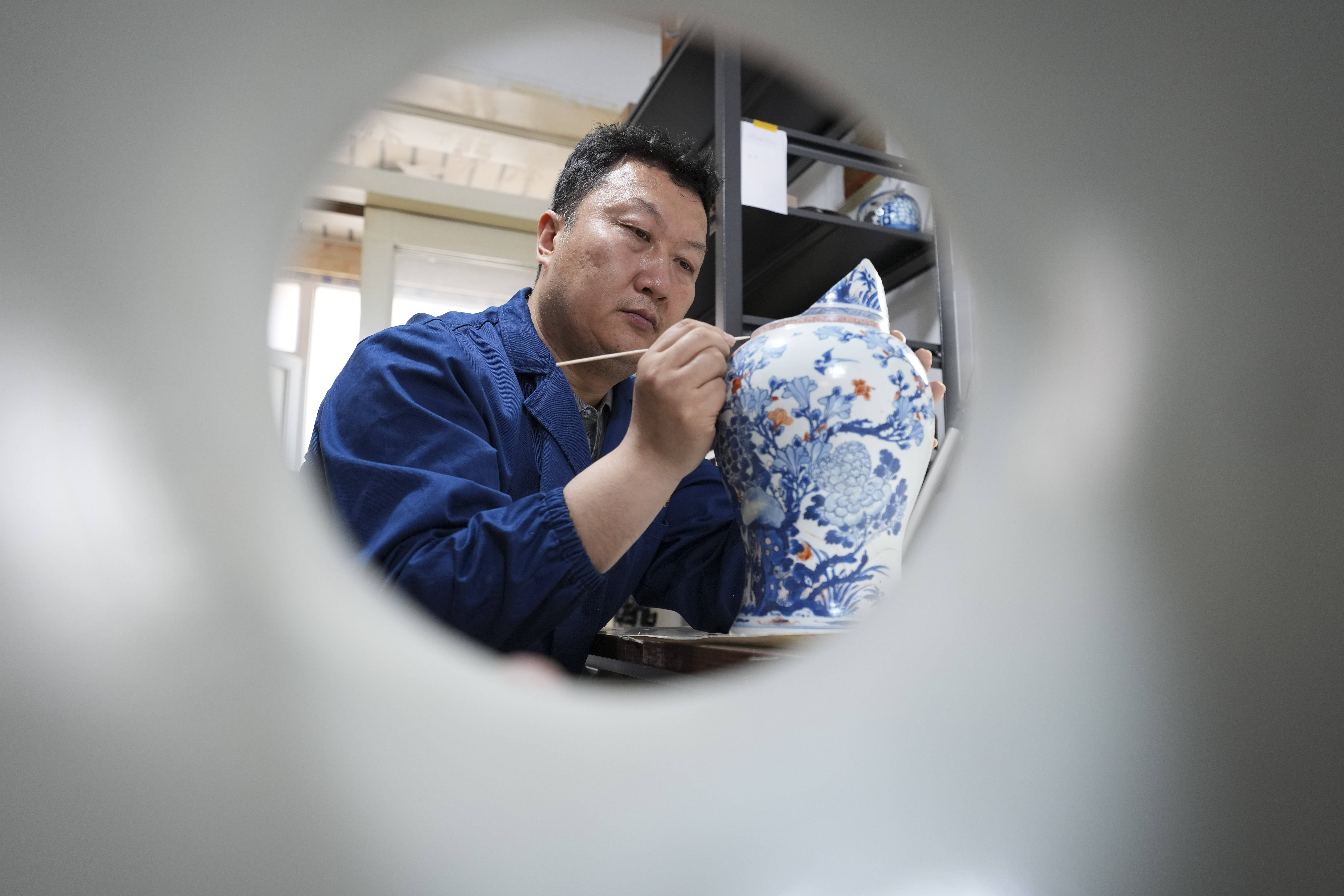 修补历史碎片 续写古老瓷韵